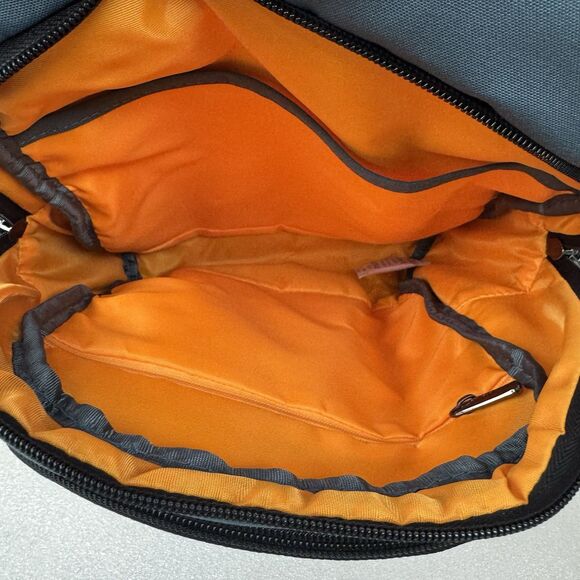 Travelon The Voyages Anti-Theft Tour Bag NWT - Picture 7 of 10